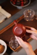 《大度》宜興紫砂壺工藝美術師原礦掇球紫砂茶具大紅袍壺