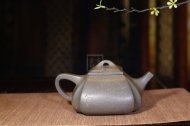 《四方抽角石瓢》經(jīng)典紫砂壺抽角宜興全手工高級工藝美術(shù)師泡茶壺茶具蟹殼青段泥