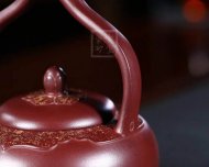 《梵華提梁》純手工高級工藝美術(shù)師宜興紫砂創(chuàng)新提梁壺紫泥泡茶壺套壺
