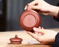 《靈龍納?！? title=