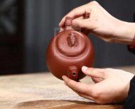 《靈龍納?！? title=